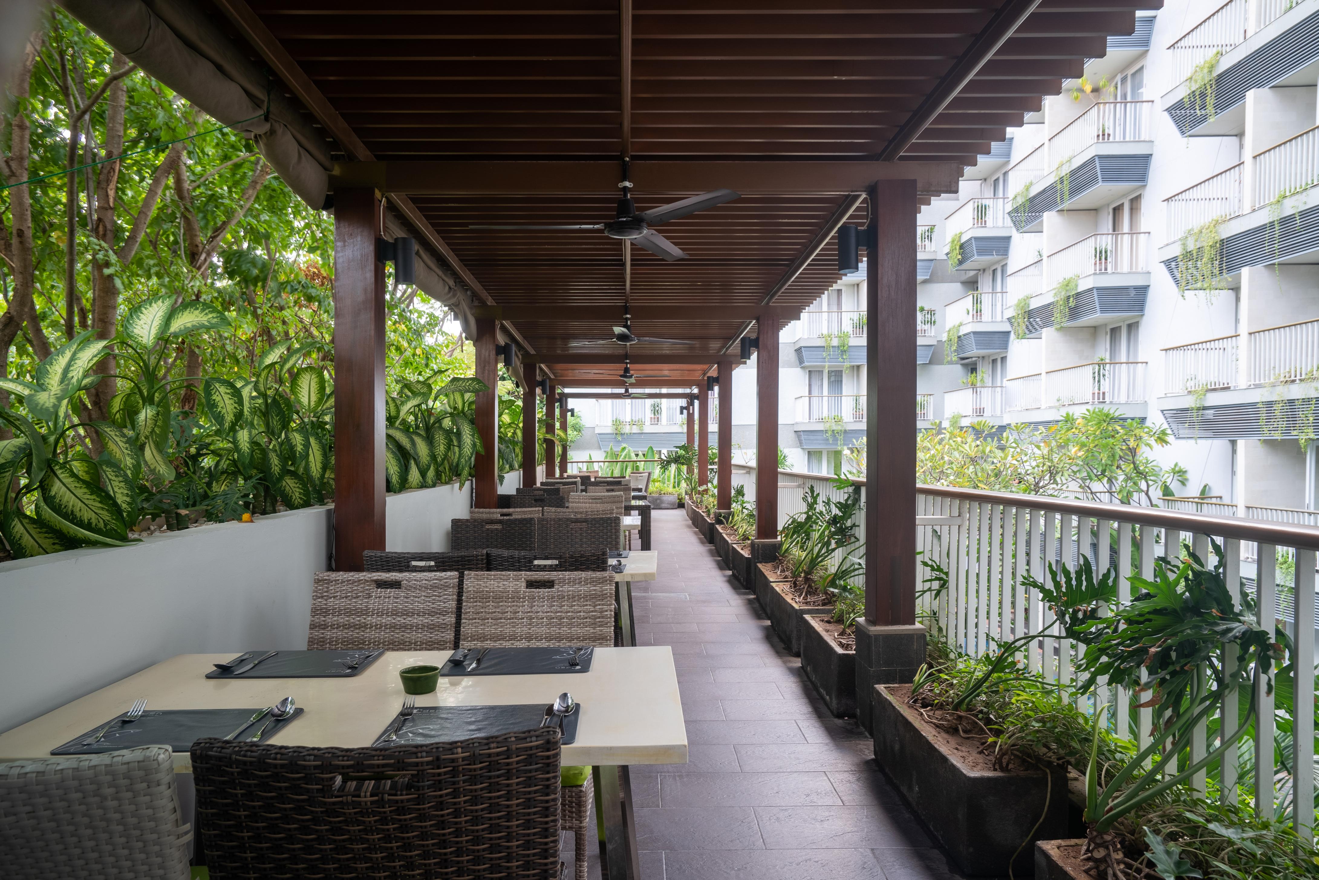 Eden Hotel Kuta  Exterior photo