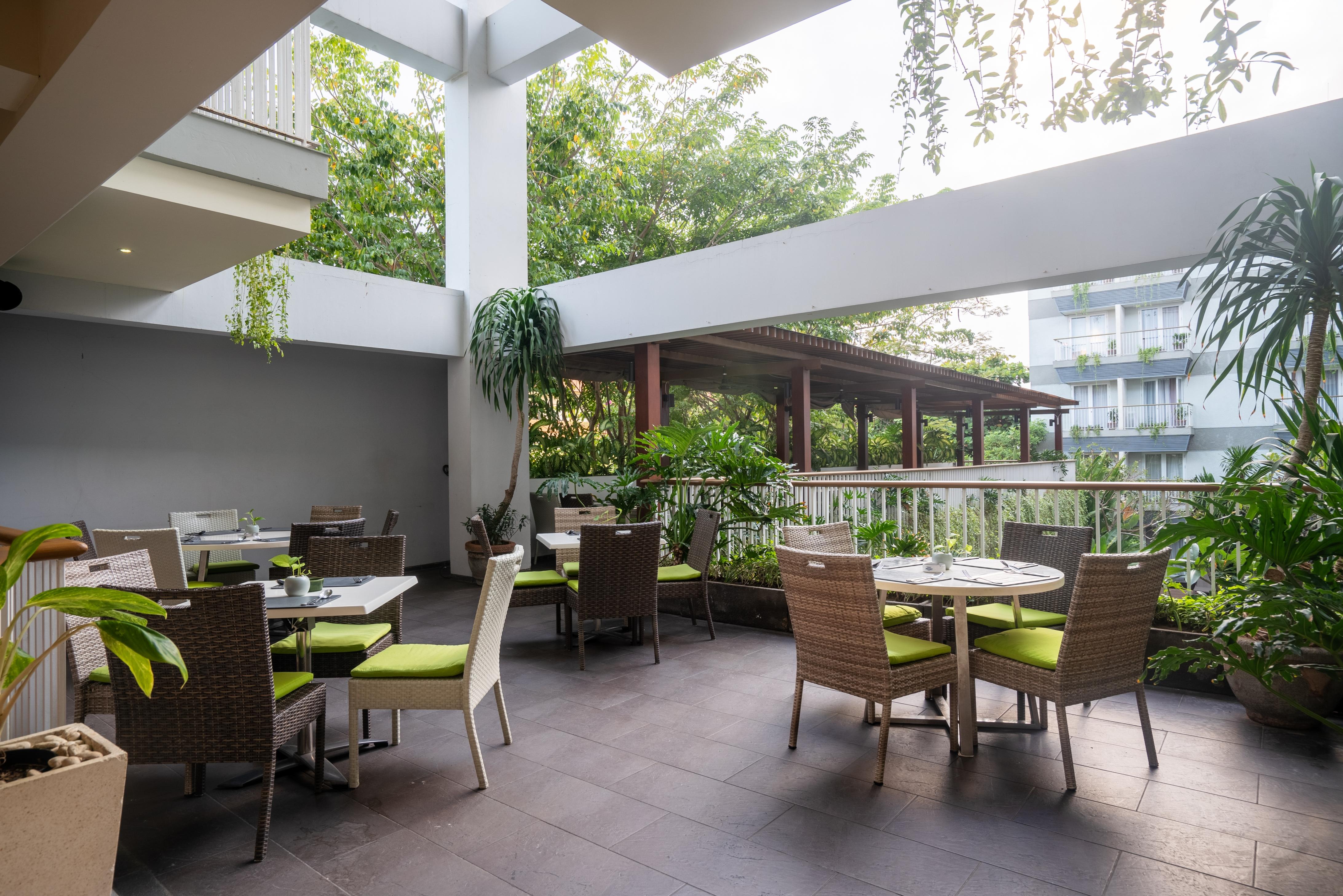 Eden Hotel Kuta  Exterior photo